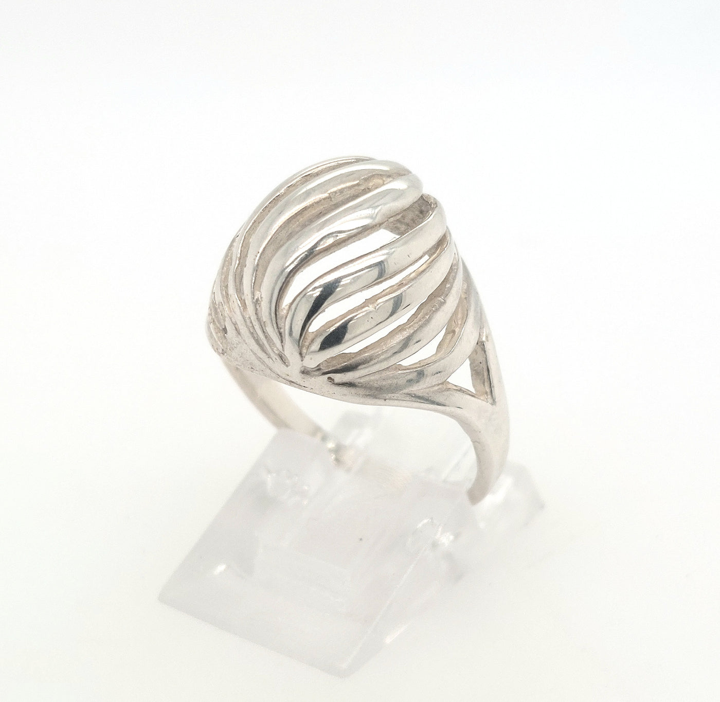 SS Lady's Dimension Ring Size:7
