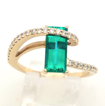 14KY Chatham Lab-Grown Emerald Ring