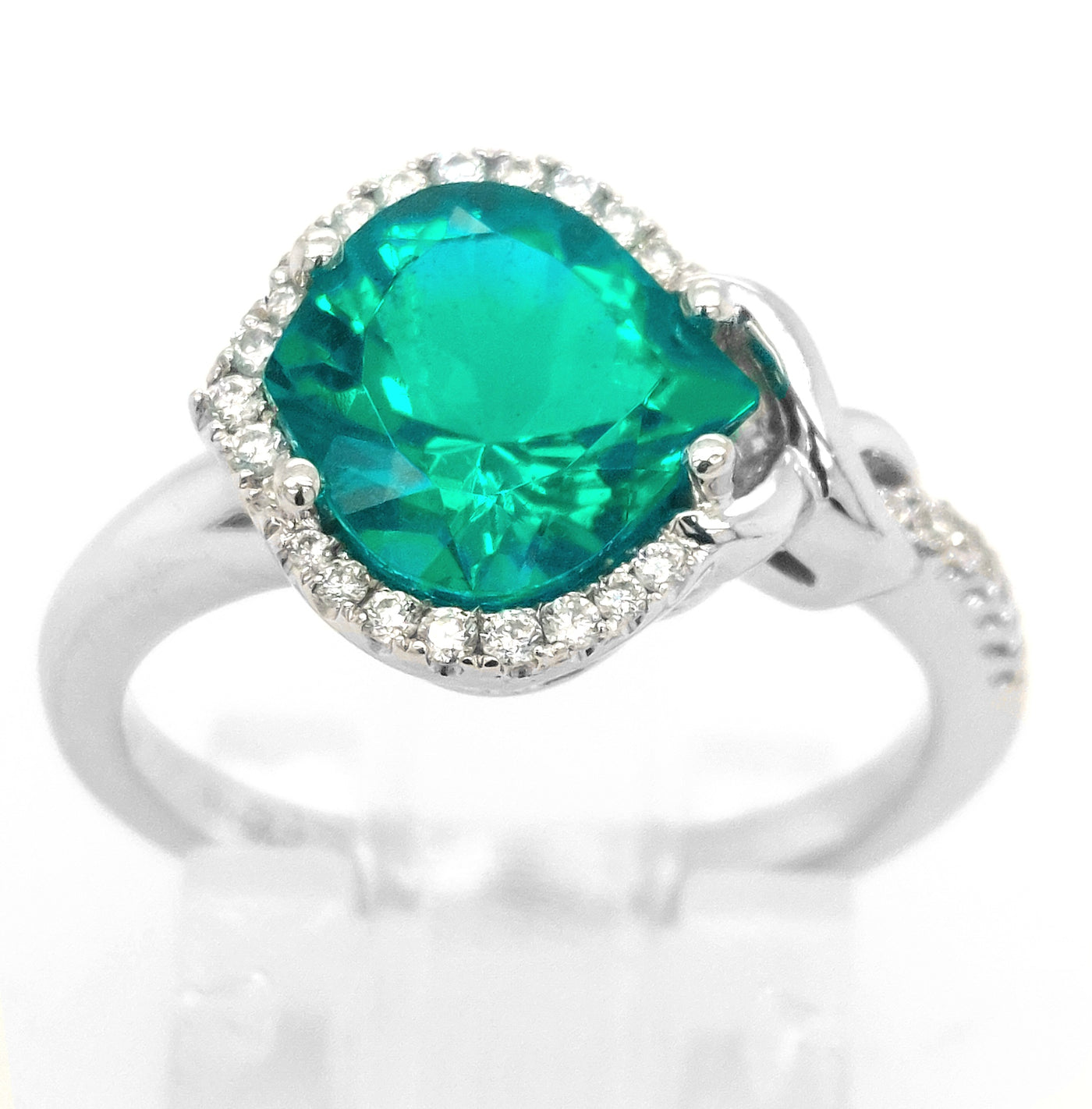 14KW Chatham Emerald Ring