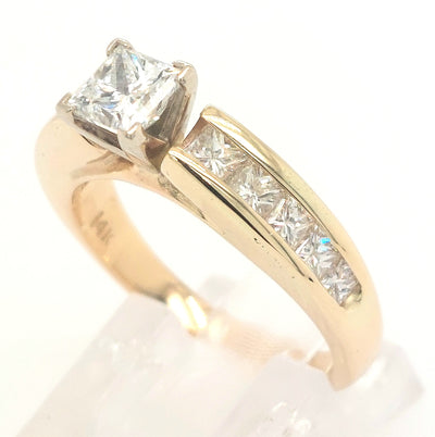 Diamond Engagement Rings Natural