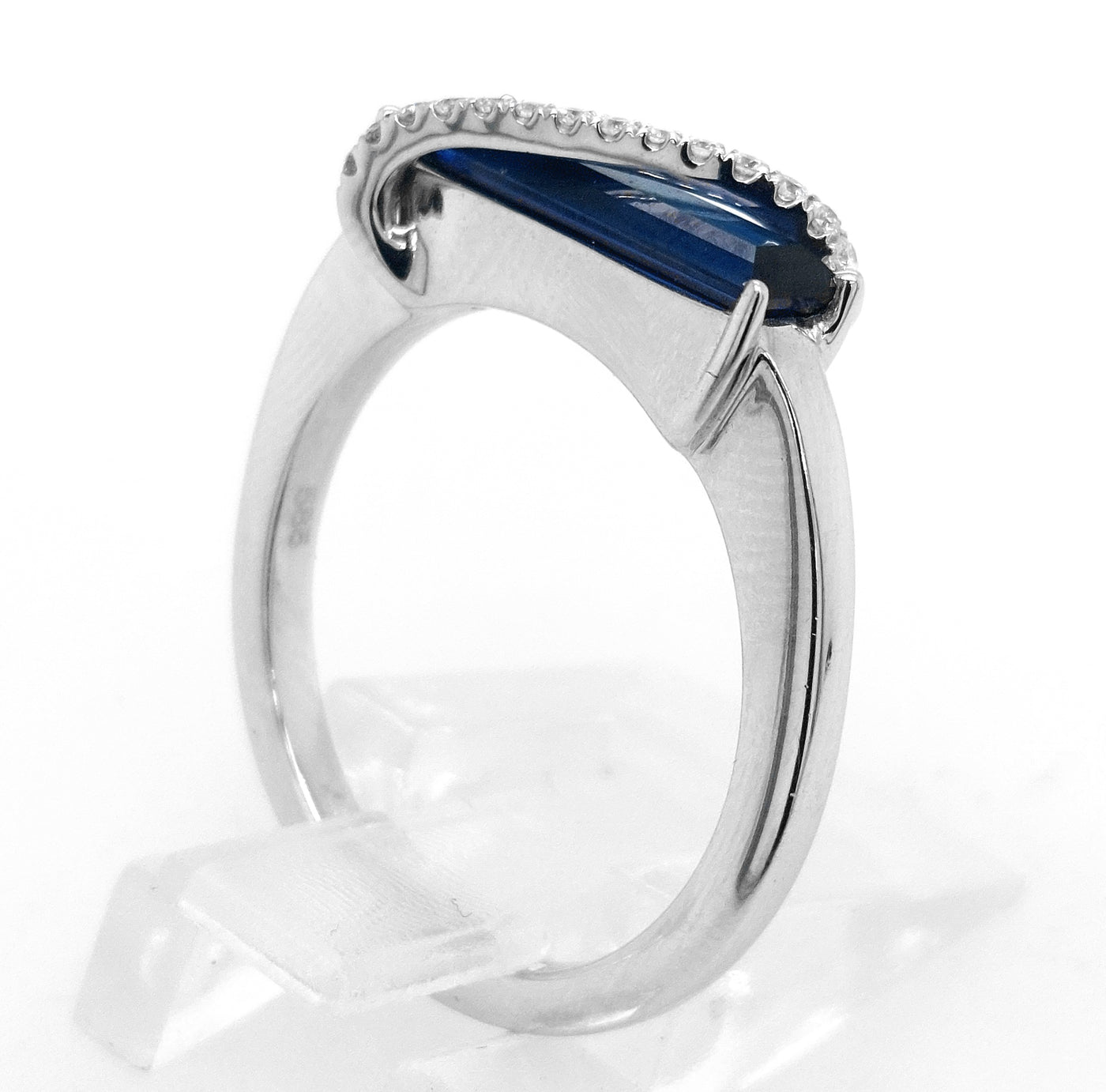 14KW Chatham Lab-Grown Blue Sapphire Ring