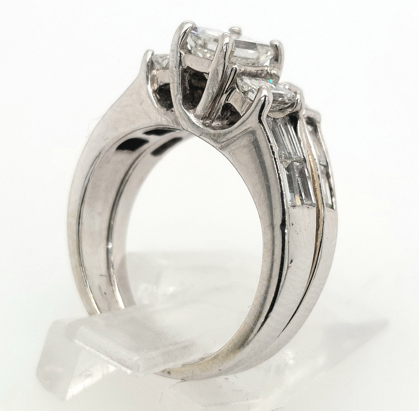 14K White Gold approx 2.25ctTW G/VS Emerald-Cut and Princess shape Wedding Set Size:4.75 Gram Weight:6.8gr